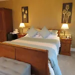 Brook Manor Frühstückspension 4*