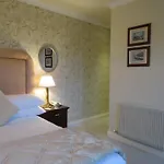 فندق مبيت وإفطار Brook Manor 4*