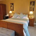 Brook Manor 4*