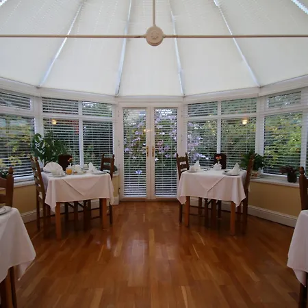 Bed & Breakfast Brook Manor