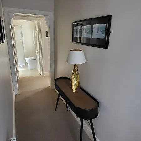 Brook Manor فندق مبيت وإفطار