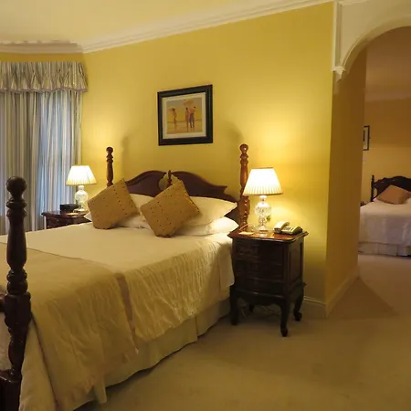 Bed & Breakfast Brook Manor