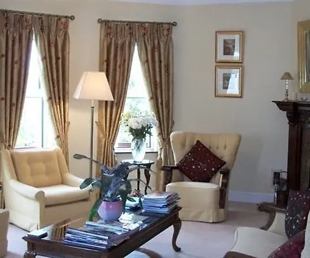 Brook Manor 4*