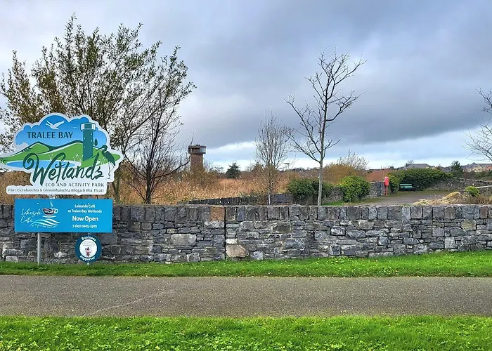 Brook Manor 4*