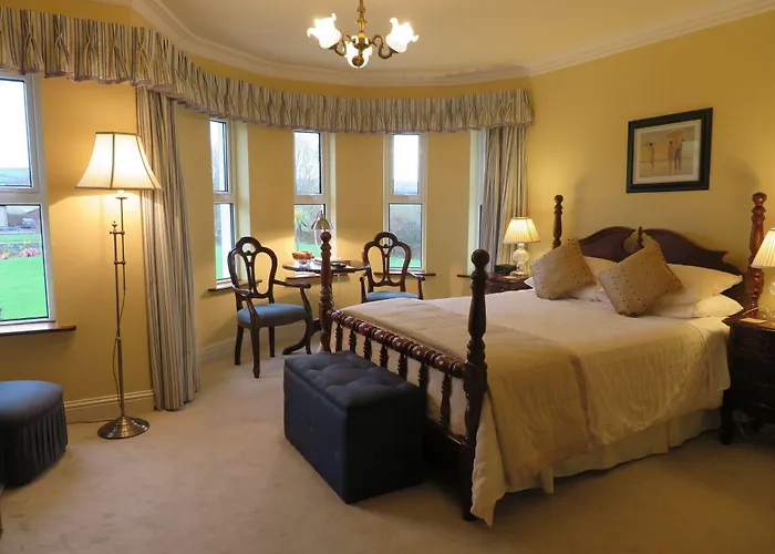 Brook Manor ベッド・アンド・ブレックファスト 4*