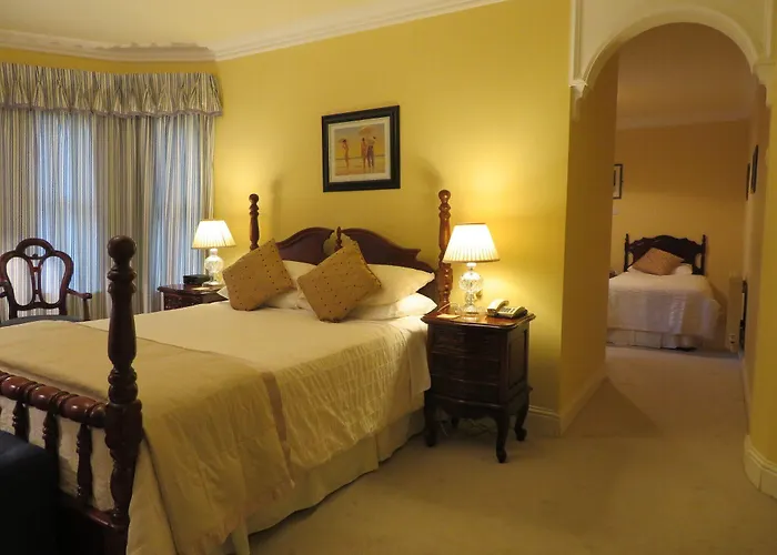 ベッド・アンド・ブレックファスト Brook Manor