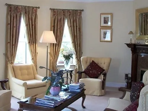 Brook Manor 4*