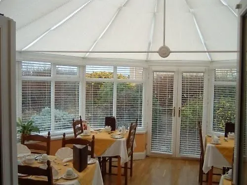 ベッド・アンド・ブレックファスト Brook Manor トラリー