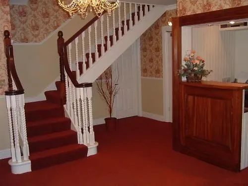 فندق مبيت وإفطار Brook Manor